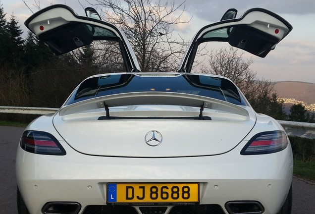 Mercedes-Benz SLS AMG GT Final Edition