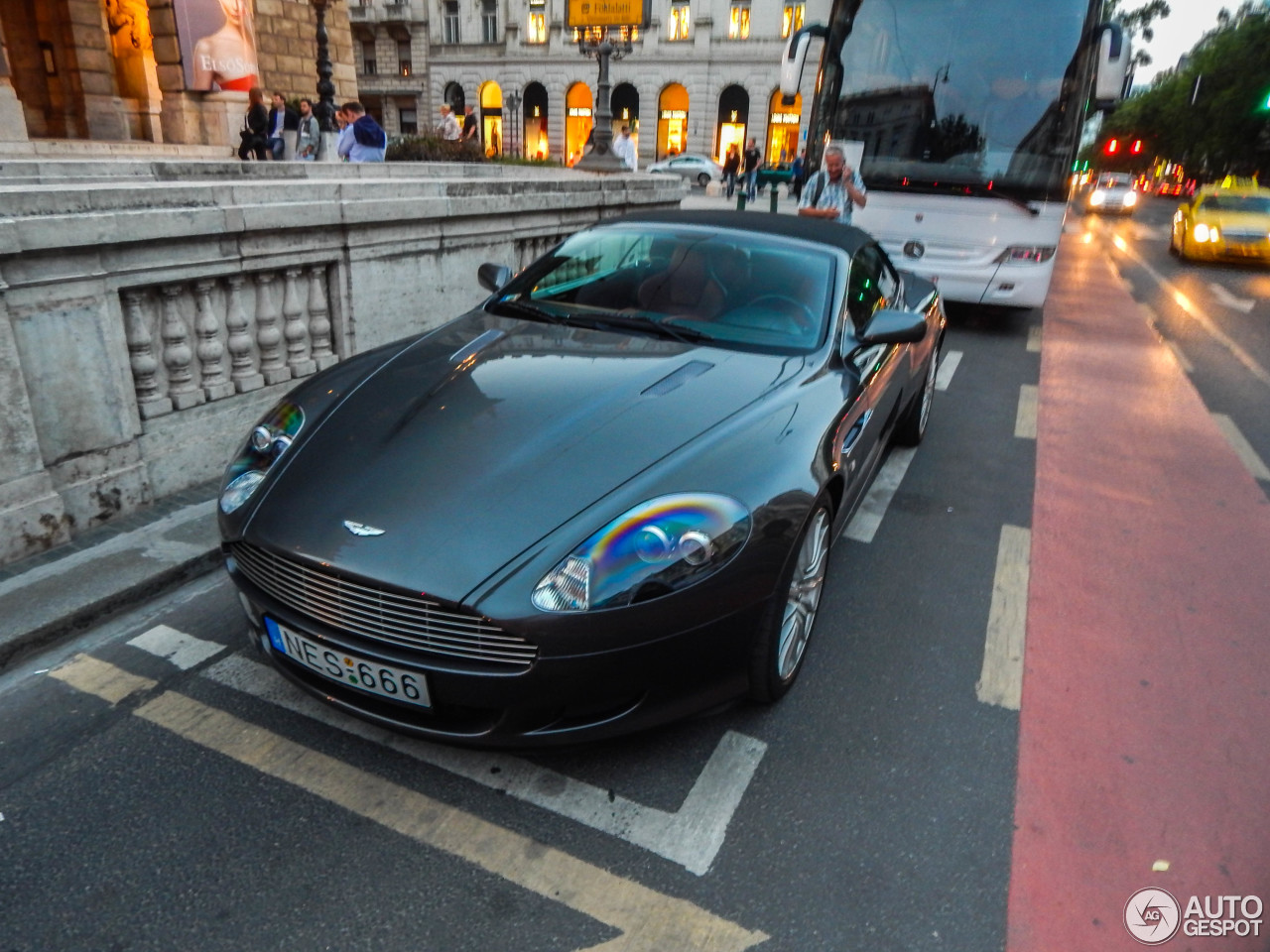 Aston Martin DB9 Volante