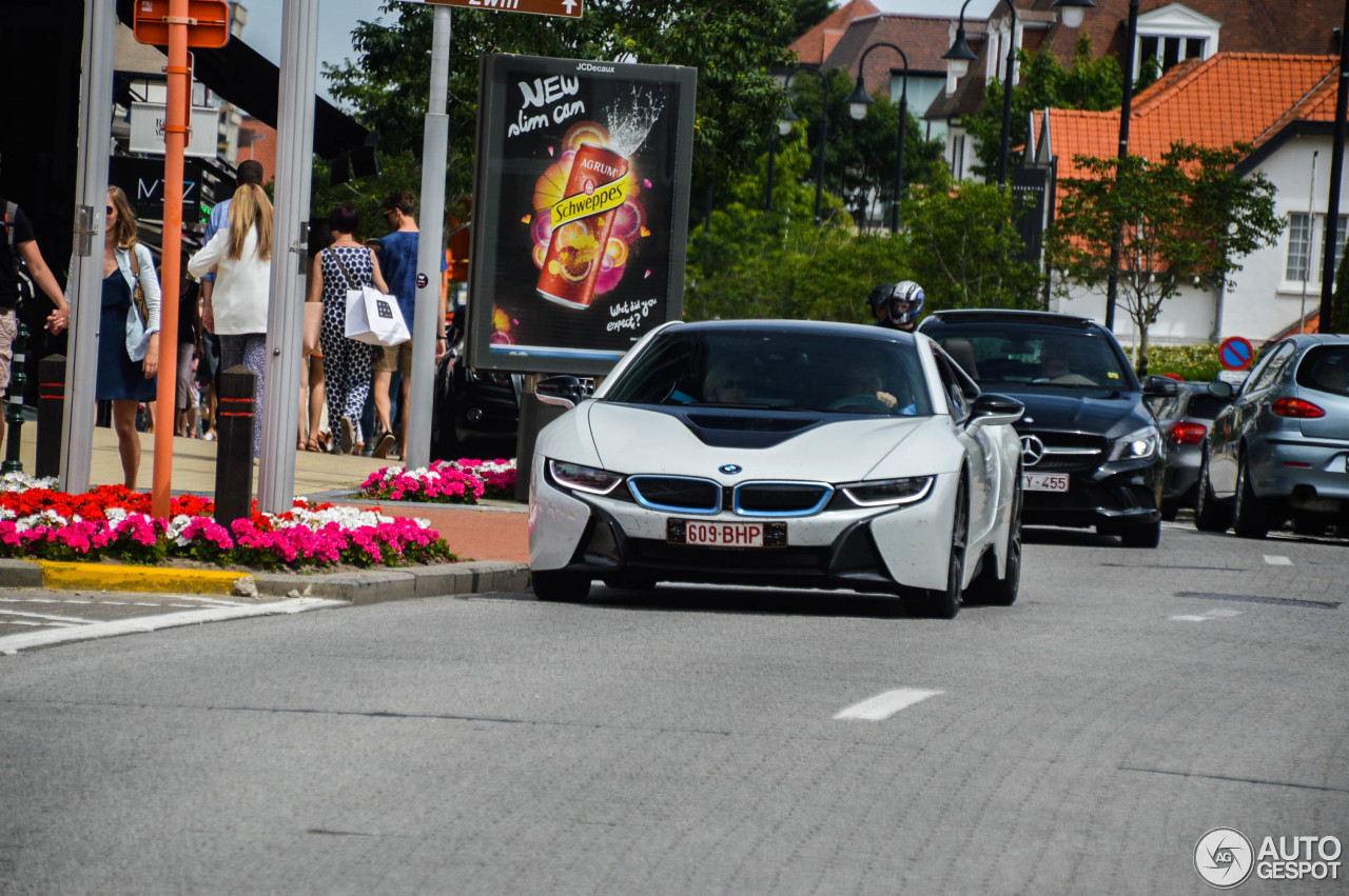 BMW i8