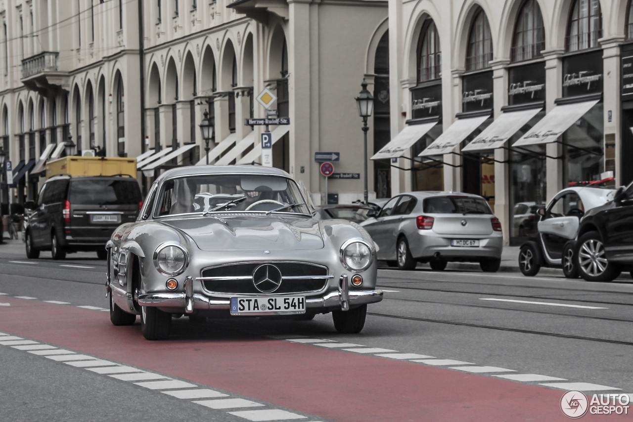 Mercedes-Benz 300SL Gullwing