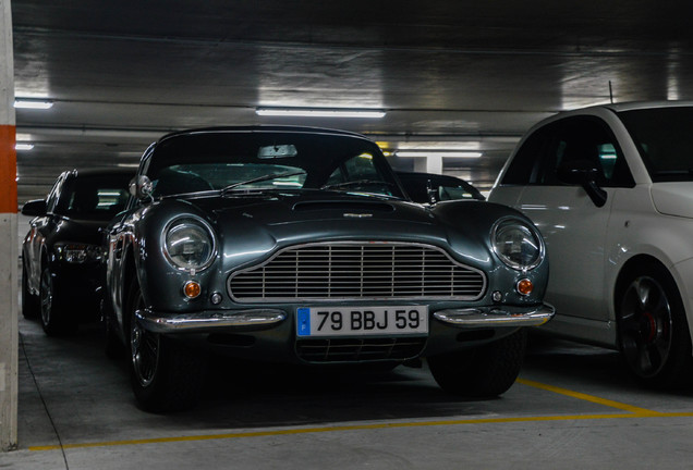 Aston Martin DB6 Vantage MKI