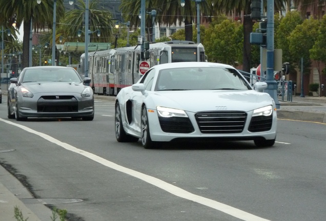 Audi R8 V10 2013