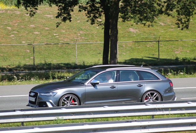 Audi RS6 Avant C7 2015