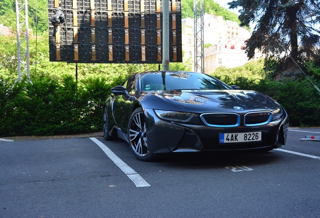 BMW i8