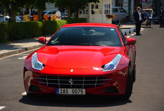 Ferrari FF