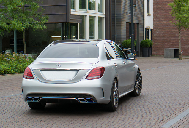 Mercedes-AMG C 63 S W205