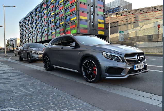 Mercedes-Benz GLA 45 AMG X156