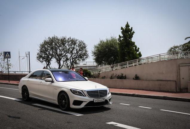 Mercedes-Benz S 63 AMG V222