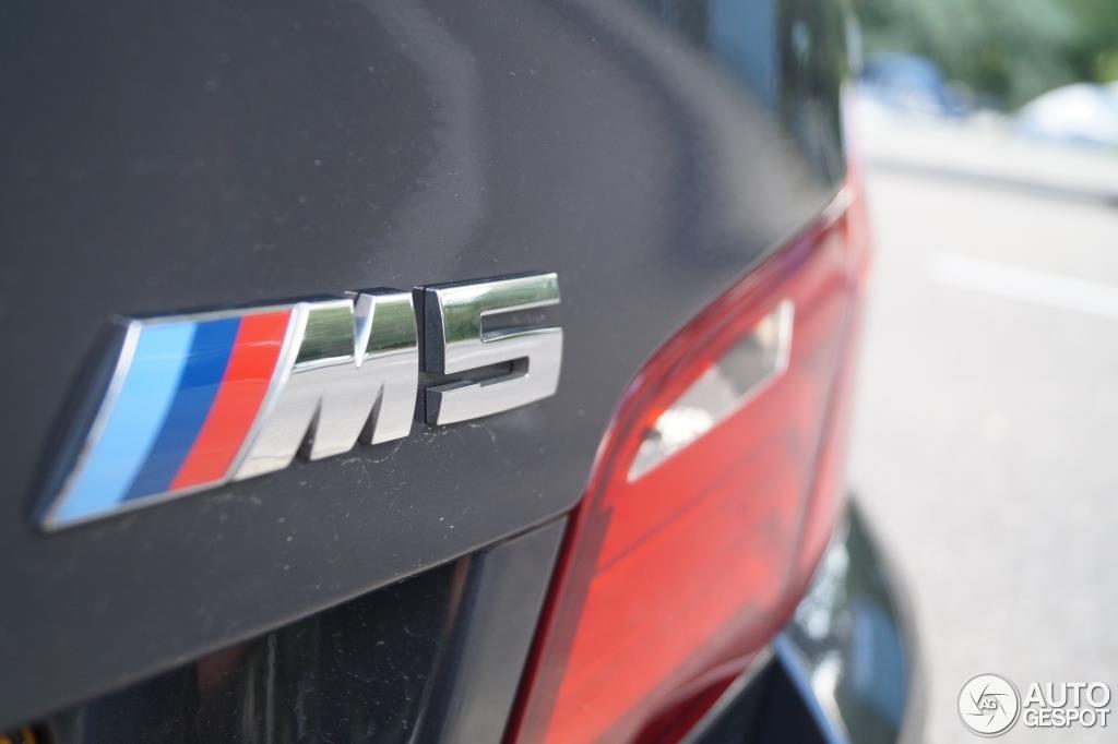 BMW M5 F10 2011