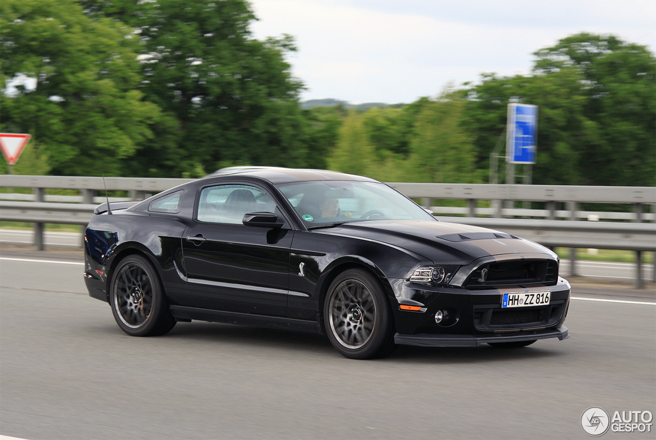 Ford Mustang Shelby GT500 2013