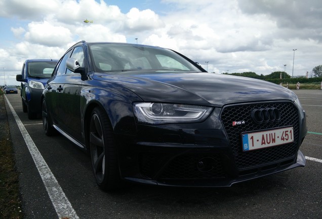 Audi RS4 Avant B8