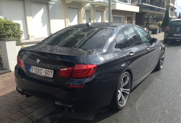 BMW M5 F10 2011