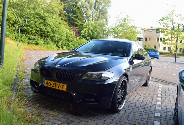 BMW M5 F10 2011