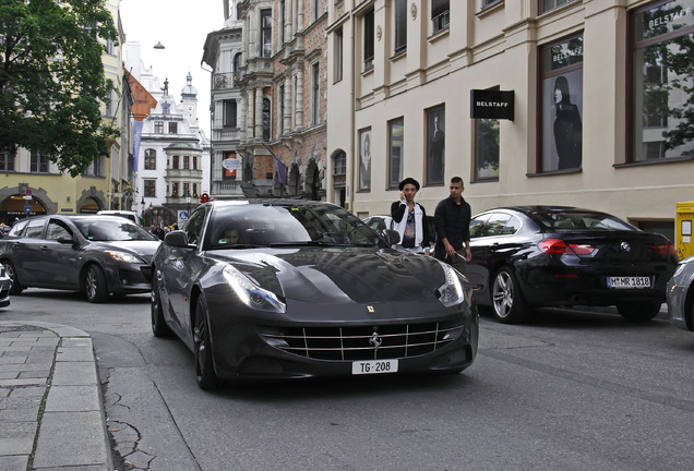 Ferrari FF