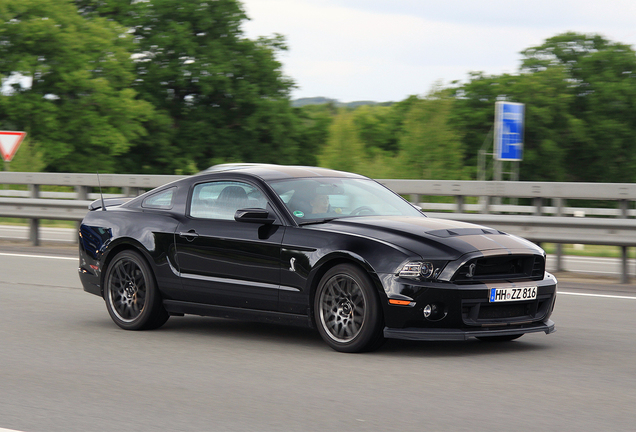 Ford Mustang Shelby GT500 2013