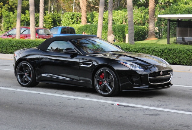 Jaguar F-TYPE R Convertible