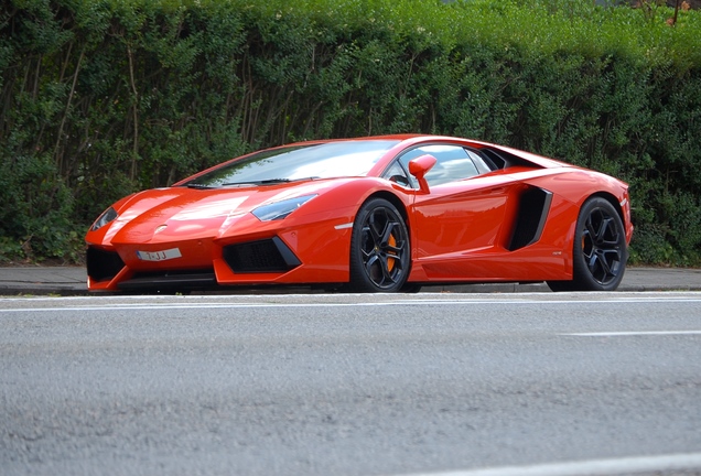 Lamborghini Aventador LP700-4