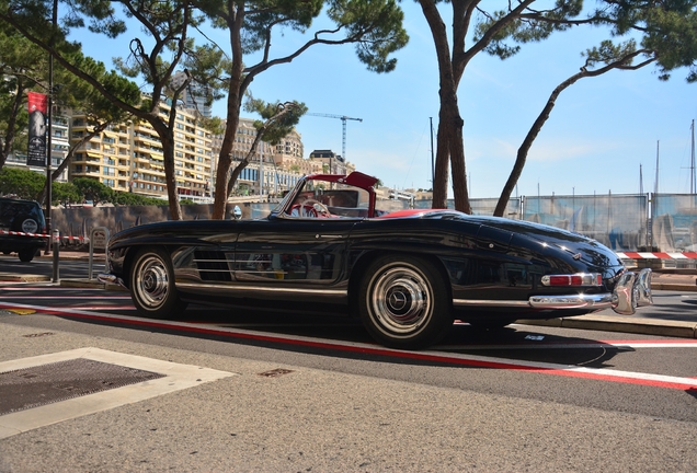 Mercedes-Benz 300SL Roadster