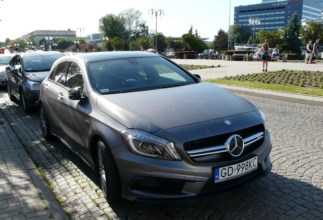 Mercedes-Benz A 45 AMG