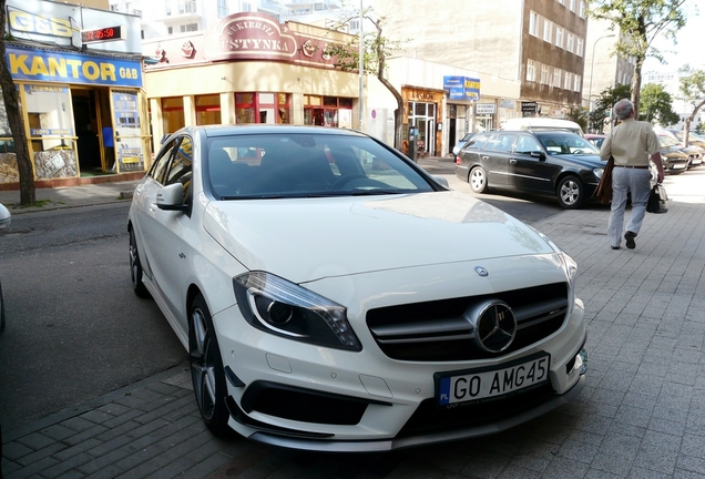 Mercedes-Benz A 45 AMG