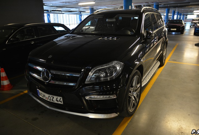 Mercedes-Benz GL 63 AMG X166