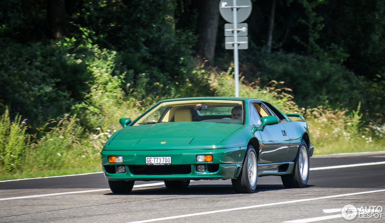 Lotus Esprit Turbo SE