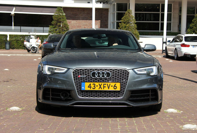 Audi RS5 B8 2012