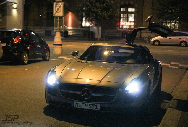 Mercedes-Benz SLS AMG