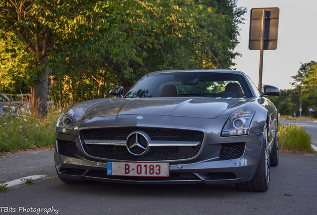 Mercedes-Benz SLS AMG