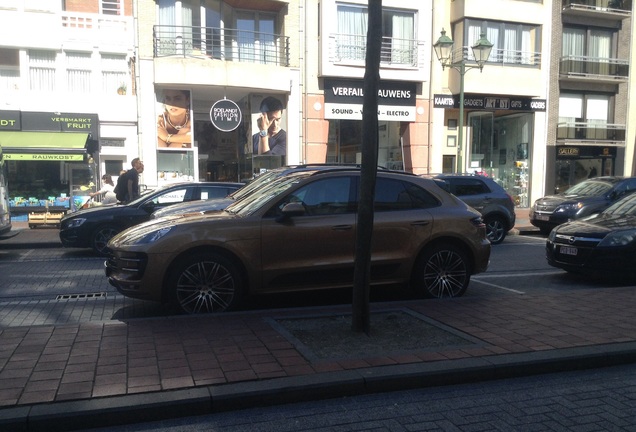 Porsche 95B Macan Turbo