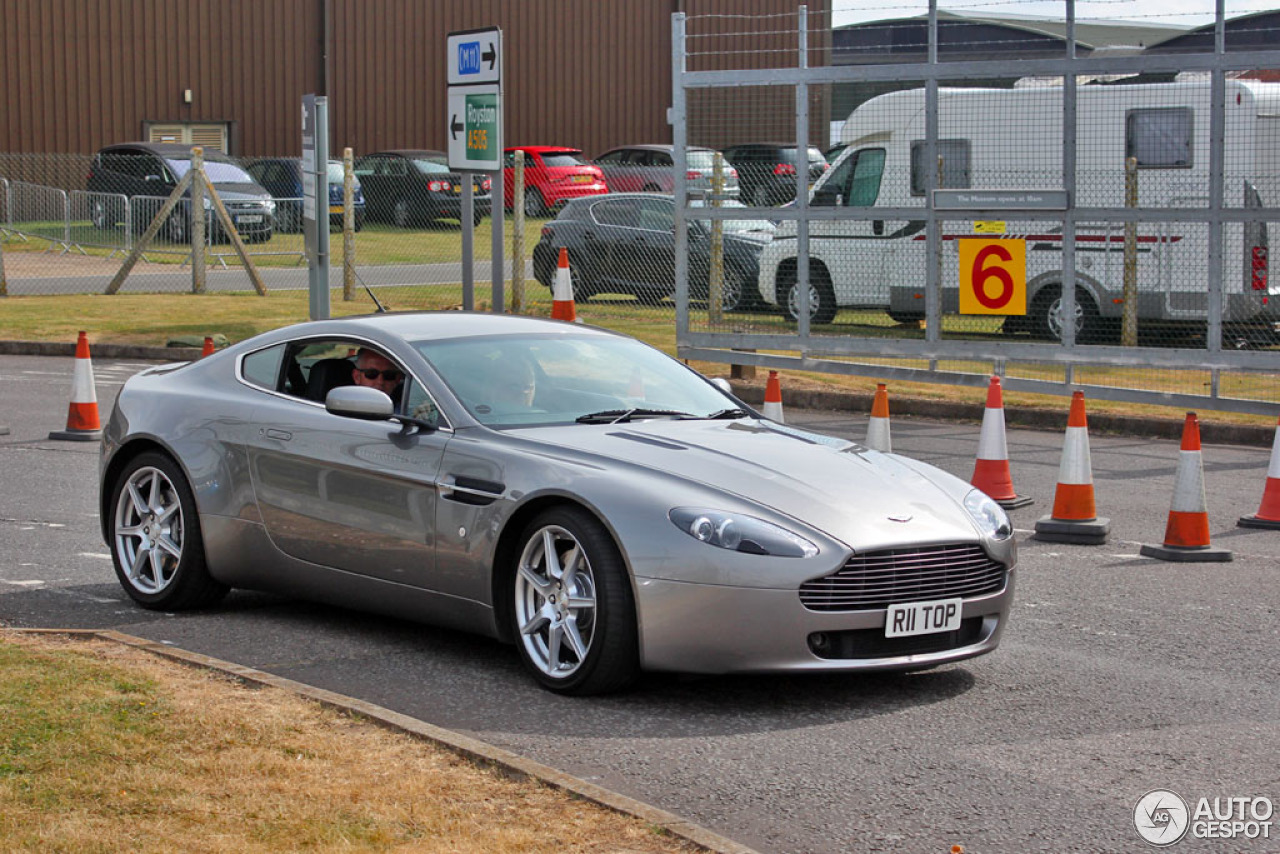 Aston Martin V8 Vantage