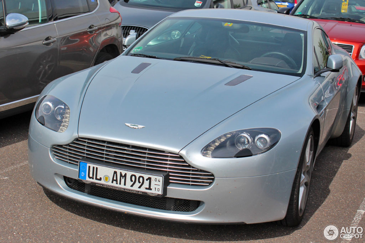 Aston Martin V8 Vantage