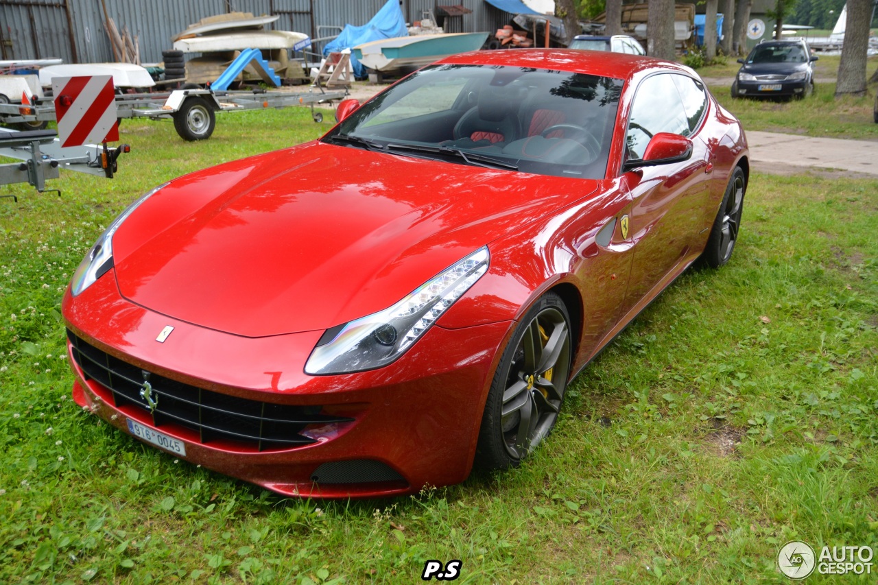 Ferrari FF