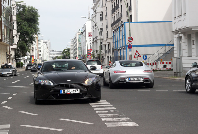 Aston Martin V8 Vantage S