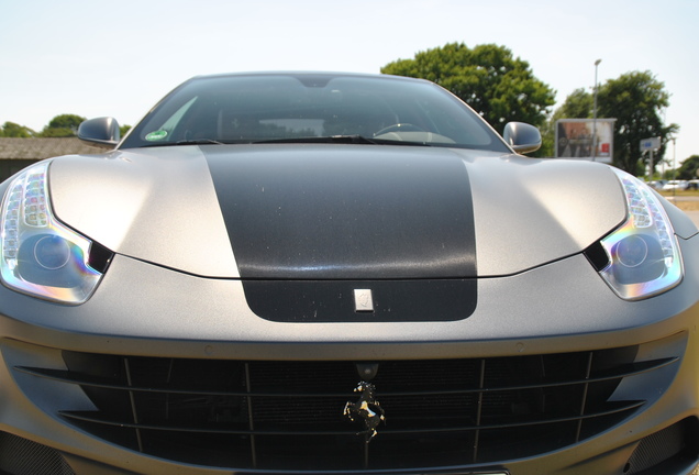 Ferrari FF