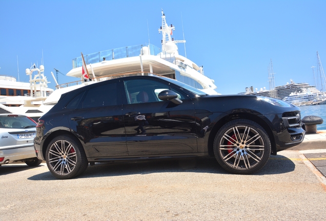 Porsche 95B Macan Turbo