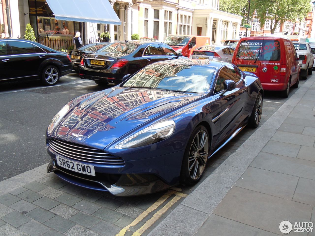 Aston Martin Vanquish 2013