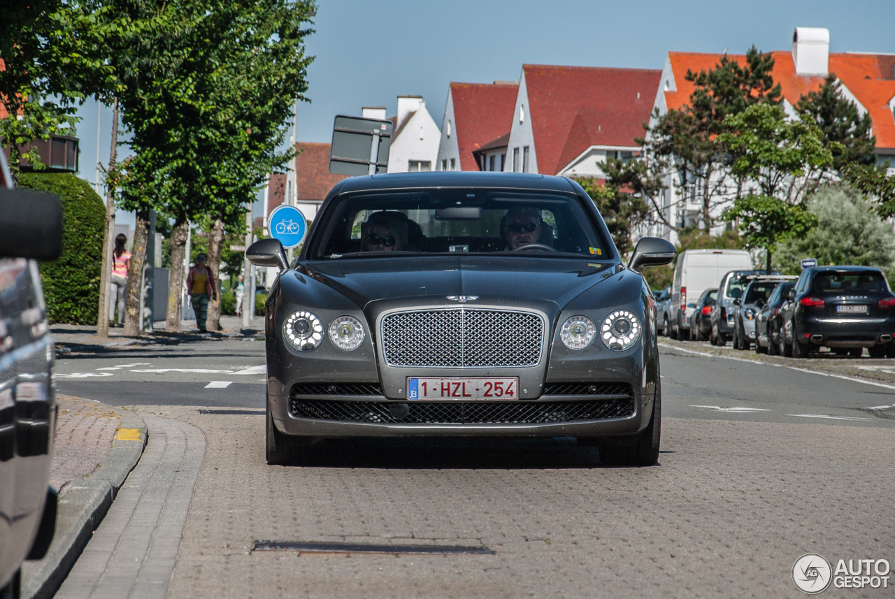 Bentley Flying Spur V8