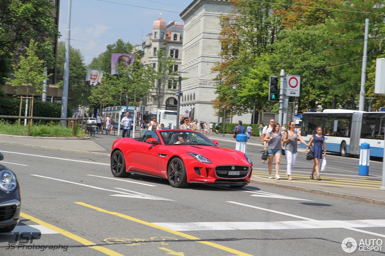 Jaguar F-TYPE S Convertible