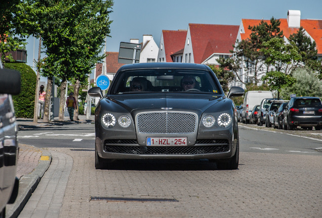 Bentley Flying Spur V8