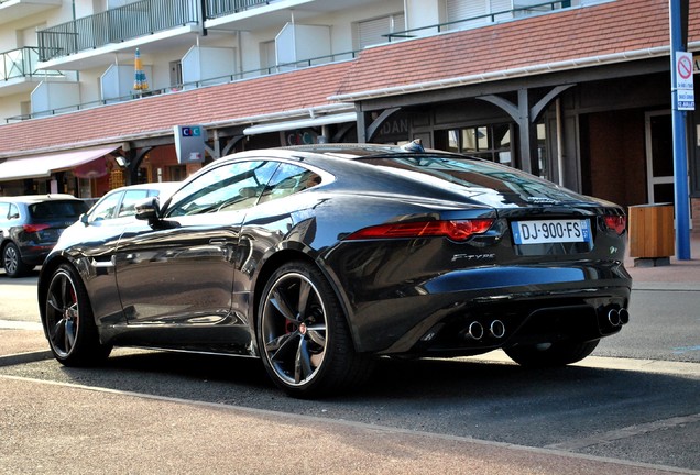 Jaguar F-TYPE R Coupé