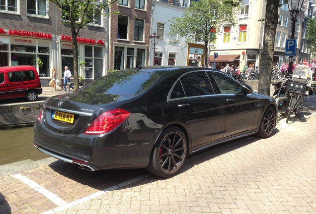 Mercedes-Benz S 63 AMG V222