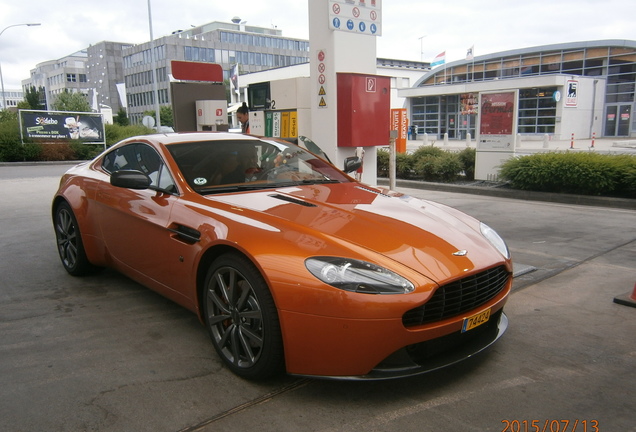 Aston Martin V8 Vantage S