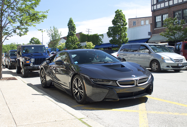 BMW i8