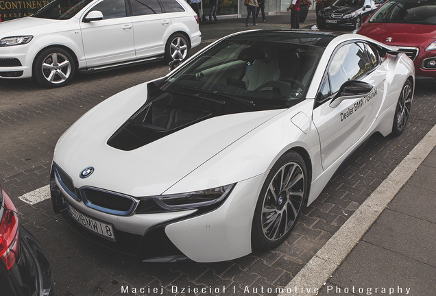 BMW i8