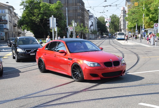 BMW M5 E60 2005