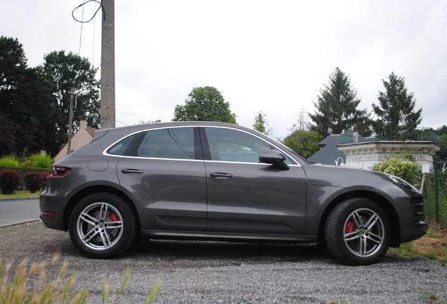 Porsche 95B Macan Turbo