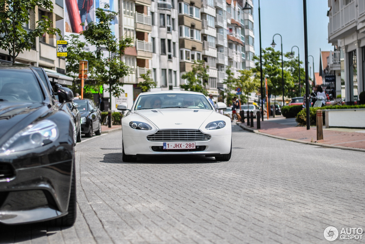 Aston Martin V8 Vantage