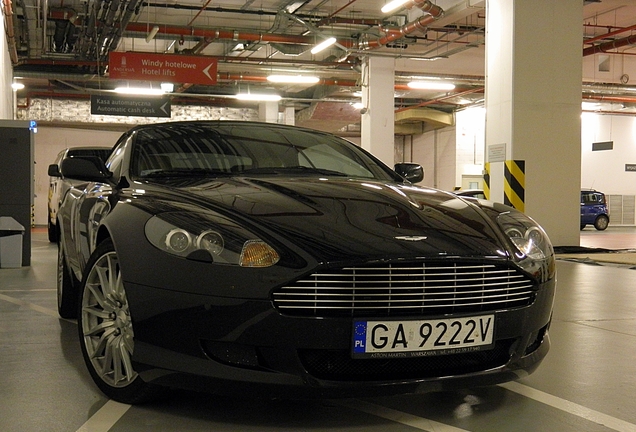 Aston Martin DB9 Volante