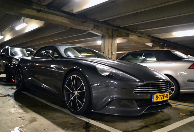 Aston Martin Vanquish Volante